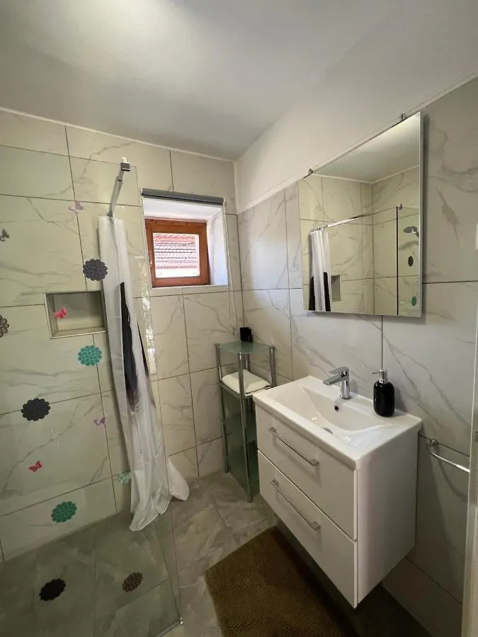Kuca Za Odmor Matea Apartment Porec